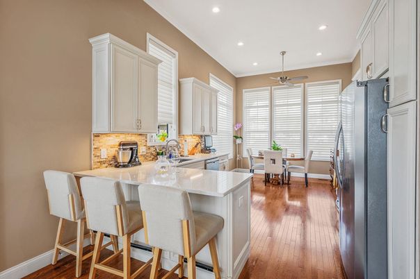 Dining room, Interior, Kitchen, Recessed Lighting, Wood Texture Flooring