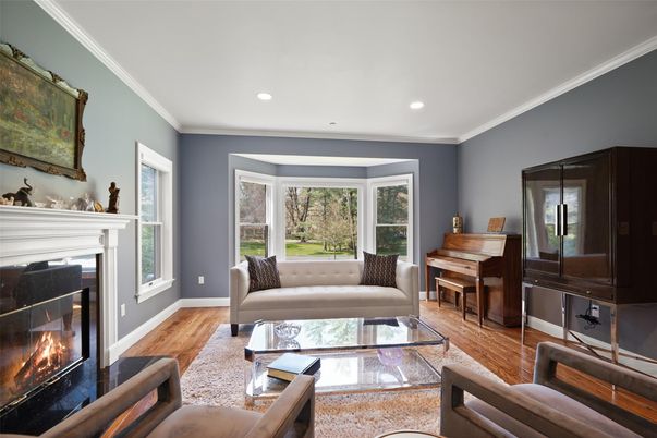 Fireplace, Interior, Living room, Piano, Recessed Lighting, Wood Texture Flooring
