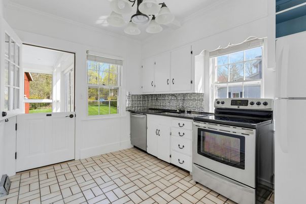Interior, Kitchen, Stainless Steel Appliances