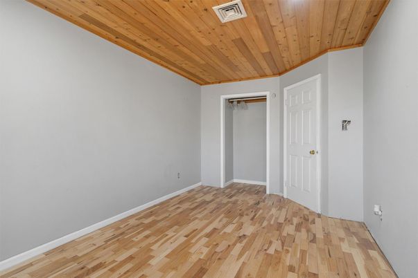 Empty room, Interior, Wooden Ceilings, Wood Texture Flooring