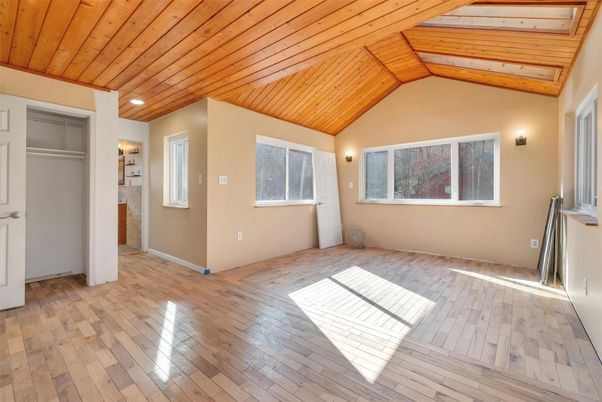 Empty room, Interior, Wooden Beams, Wooden Ceilings, Wood Texture Flooring