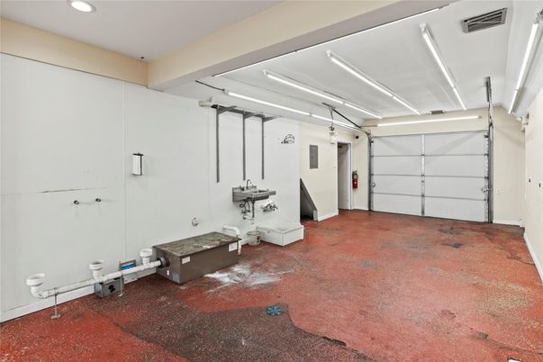 Garage, Interior, Recessed Lighting