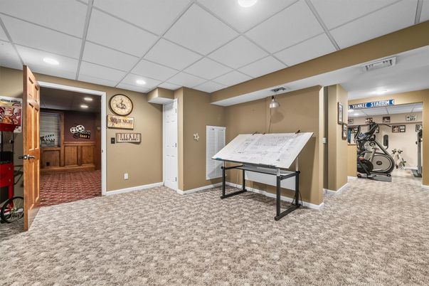 Fitness Equipment, Interior, Recessed Lighting