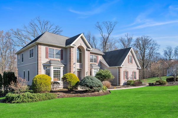 Attached, Exterior, Facade, French Provincial