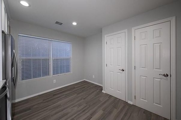 Empty room, Interior, Recessed Lighting, Wood Texture Flooring