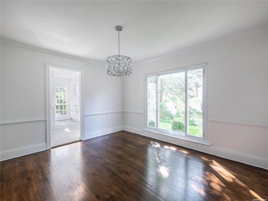 Chandelier, Empty room, Interior, Pendant Lights, Wood Texture Flooring