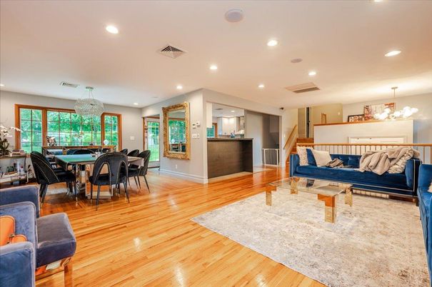 Chandelier, Dining room, Interior, Living room, Recessed Lighting, Wood Texture Flooring