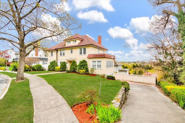 Backyard, Exterior, Facade, Mediterranean