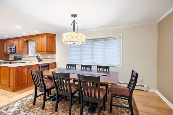 Dining room, Interior, Kitchen, Pendant Lights, Recessed Lighting, Wood Texture Flooring