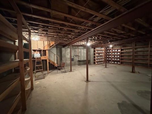 Interior, Wooden Beams
