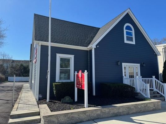 Exterior, Facade, Cape Cod