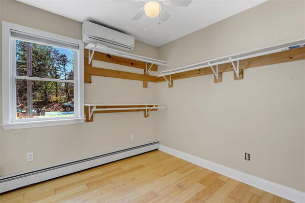 Interior, Walk-in Closets, Wood Texture Flooring