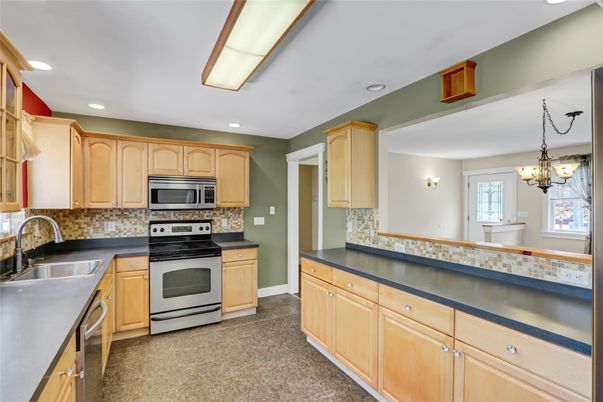 Interior, Kitchen, Pendant Lights, Recessed Lighting, Stainless Steel Appliances