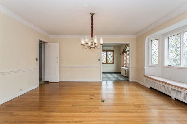 Chandelier, Empty room, Interior, Wood Texture Flooring