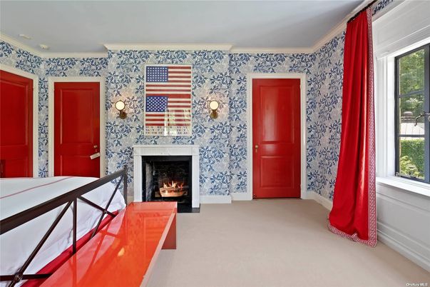 Fireplace, Interior