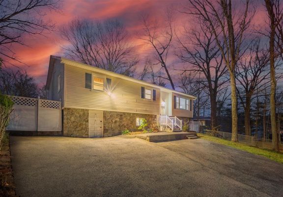 Attached, Exterior, Facade, Raised Ranch