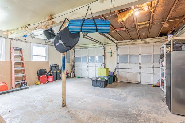 Garage, Interior