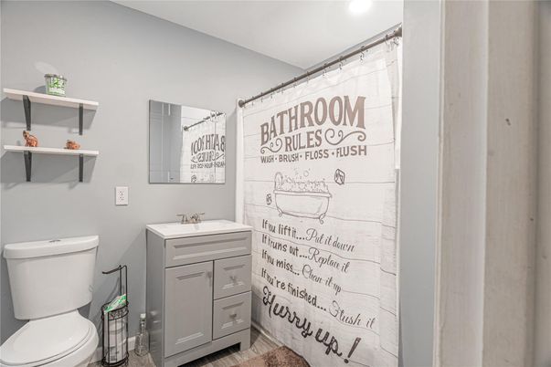 Bathroom, Interior, Recessed Lighting