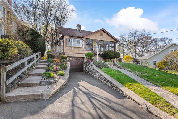 Attached, Exterior, Facade, Tudor Revival