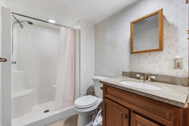 Bathroom, Interior, Recessed Lighting