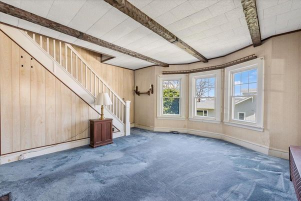 Empty room, Interior, Wooden Beams
