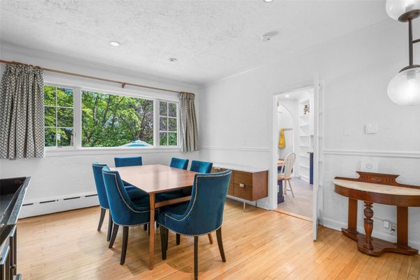 Dining room, Interior, Recessed Lighting, Wood Texture Flooring