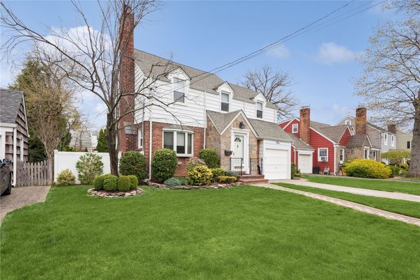 Attached, Exterior, Facade, Brick Facade, Cape Cod