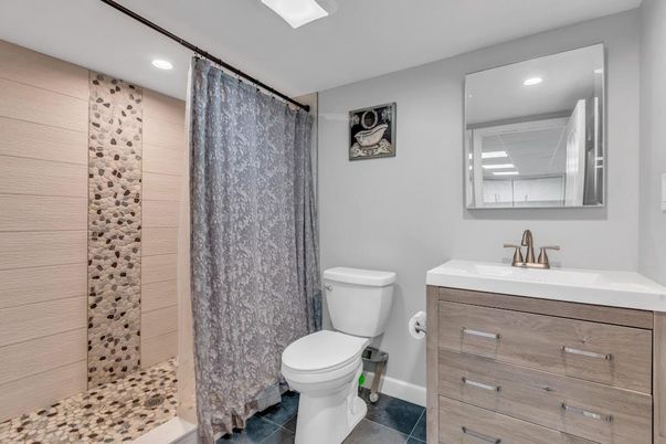 Bathroom, Interior, Recessed Lighting