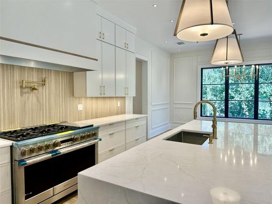 Interior, Kitchen, Pendant Lights, Recessed Lighting, Stainless Steel Appliances