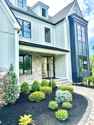 Exterior, Facade, Farmhouse