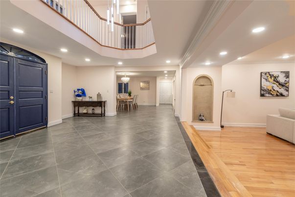 Dining room, Interior, Recessed Lighting