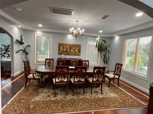 Chandelier, Dining room, Interior, Recessed Lighting, Wood Texture Flooring