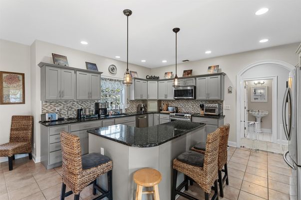 Interior, Kitchen, Pendant Lights, Recessed Lighting, Stainless Steel Appliances