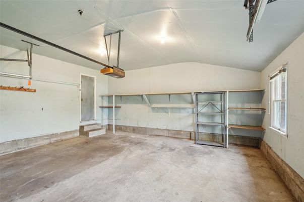 Garage, Interior