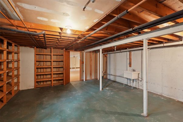 Interior, Wooden Beams