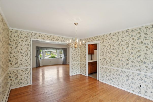 Chandelier, Empty room, Interior, Wood Texture Flooring