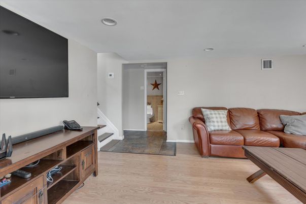 Interior, Living room, Recessed Lighting, Wood Texture Flooring