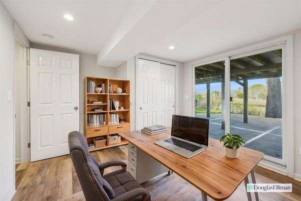 Home Office, Interior, Recessed Lighting, Wood Texture Flooring