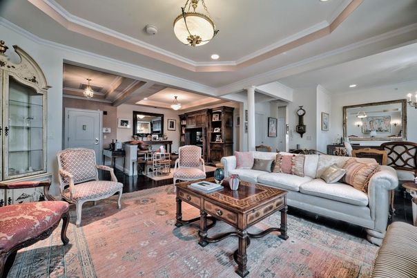 Chandelier, Dining room, Interior, Living room, Pendant Lights, Recessed Lighting, Wood Texture Flooring