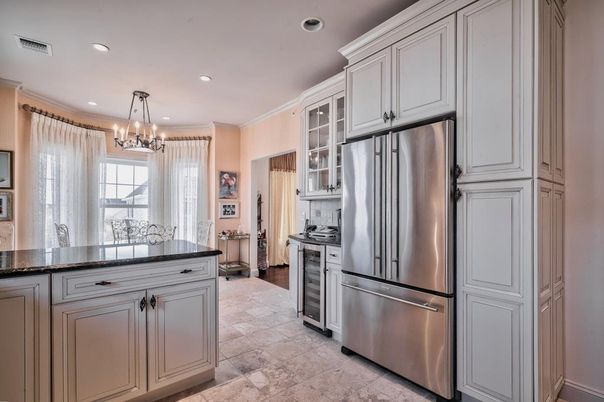 Chandelier, Interior, Kitchen, Recessed Lighting, Stainless Steel Appliances