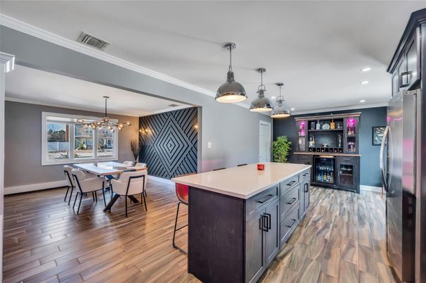 Dining room, Interior, Kitchen, Pendant Lights, Recessed Lighting, Wood Texture Flooring