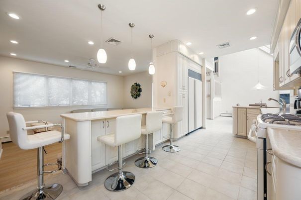 Interior, Kitchen, Pendant Lights, Recessed Lighting