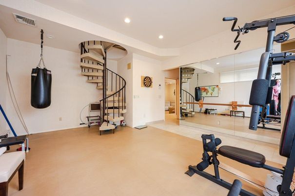 Fitness Equipment, Interior, Recessed Lighting