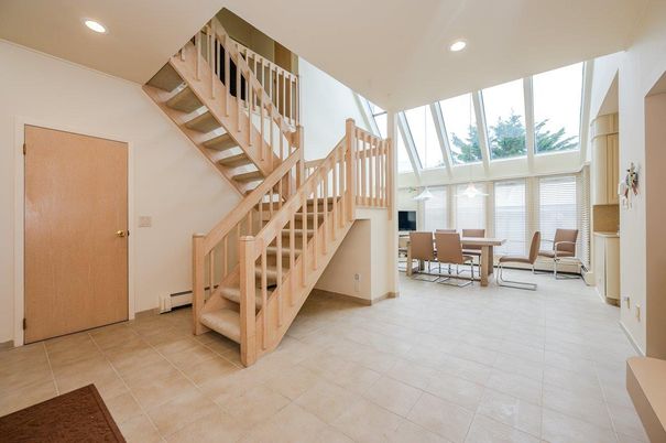Dining room, Interior, Recessed Lighting