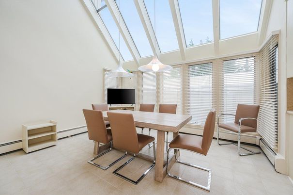 Dining room, Interior, Pendant Lights