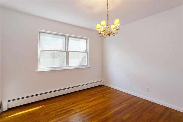 Chandelier, Empty room, Interior, Wood Texture Flooring