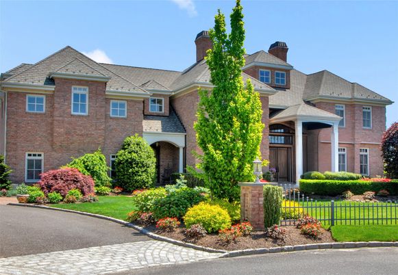 Exterior, Facade, Brick Facade, French Provincial