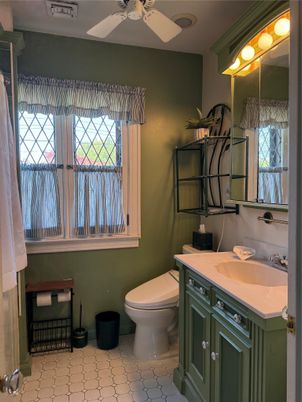 Bathroom, Interior