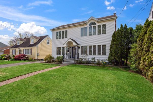 Backyard, Exterior, Facade, Georgian