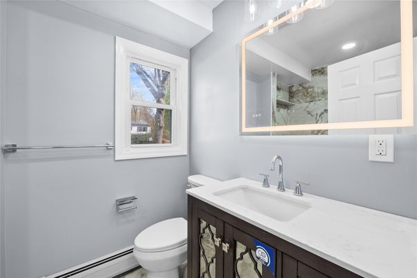 Bathroom, Interior, Recessed Lighting